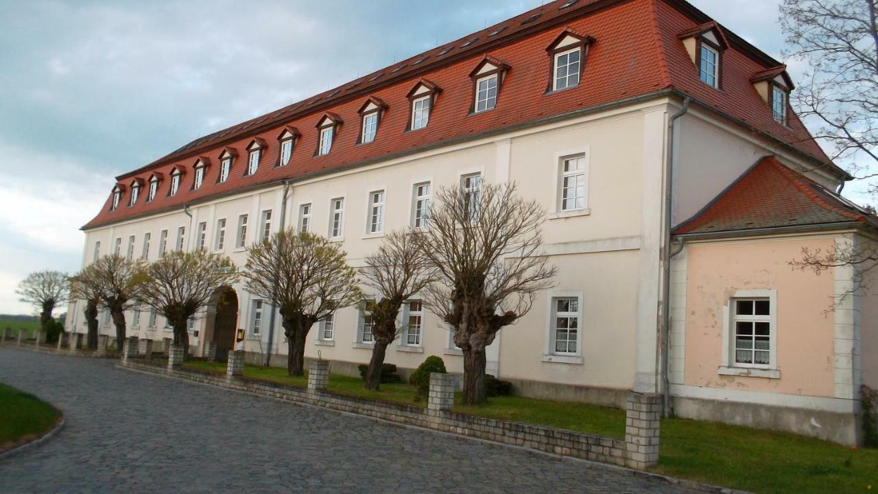 Hotel Domäne-Badetz Exterior foto