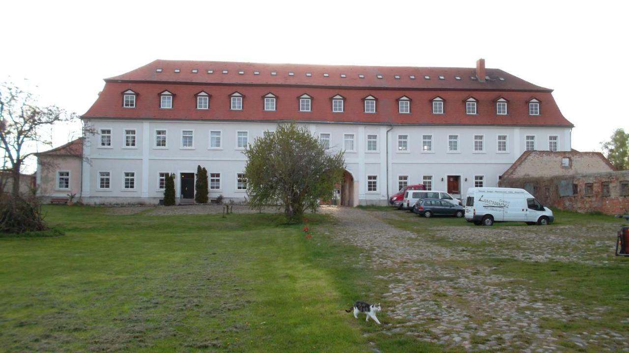 Hotel Domäne-Badetz Exterior foto